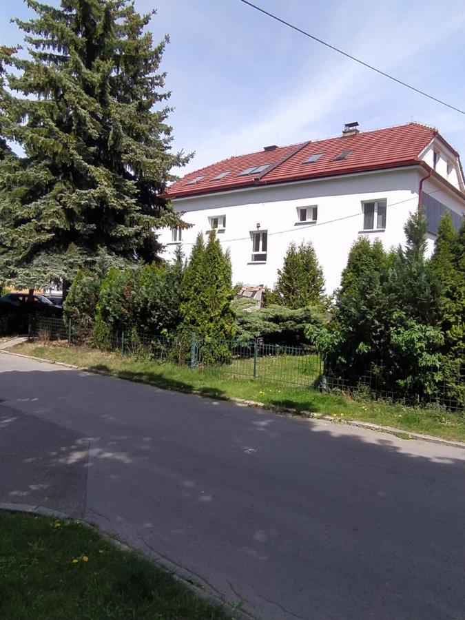 Apartman Fillomena Liptovský Mikuláš المظهر الخارجي الصورة